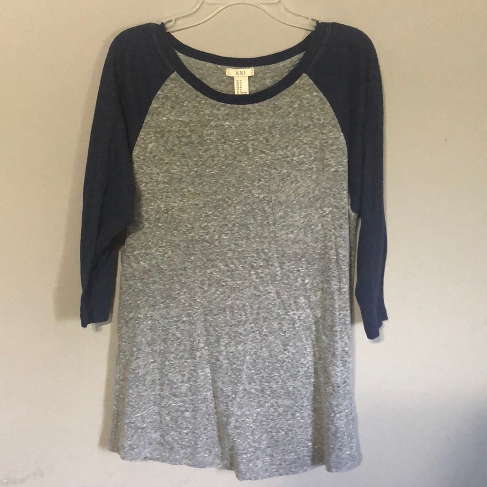 Baseball tee